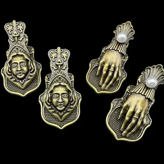 CoraCreaCrafts Brass Clips - Victorian Face
