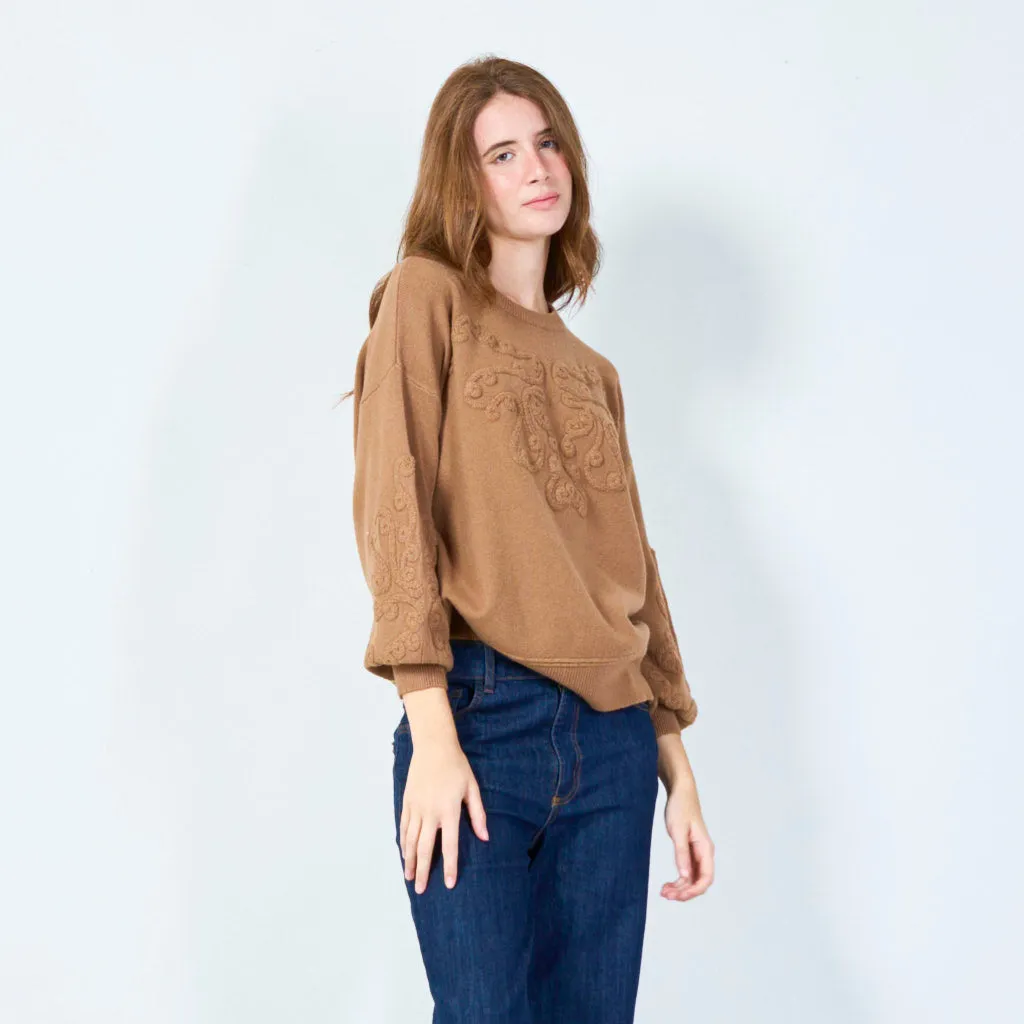 Embroidered crew neck sweater wholesale