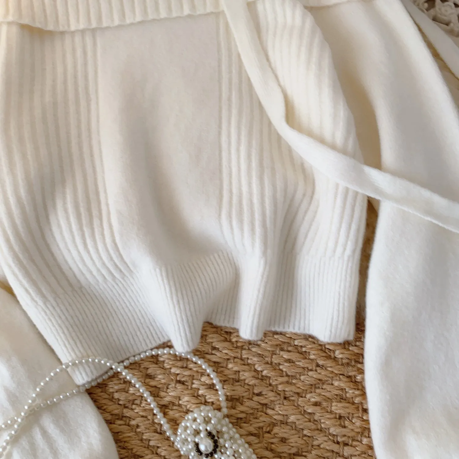 Folded Collar Bottoming Soft Sweater